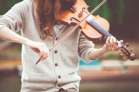 girl playing fiddle
